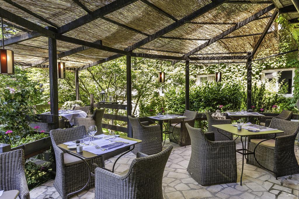 Logis Hotel - Restaurant Le Relais De Comodoliac Saint-Junien Exterior foto